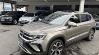 Taos Highline 1.4 250 TSI Automático 2024 Bege Flex com teto solar
