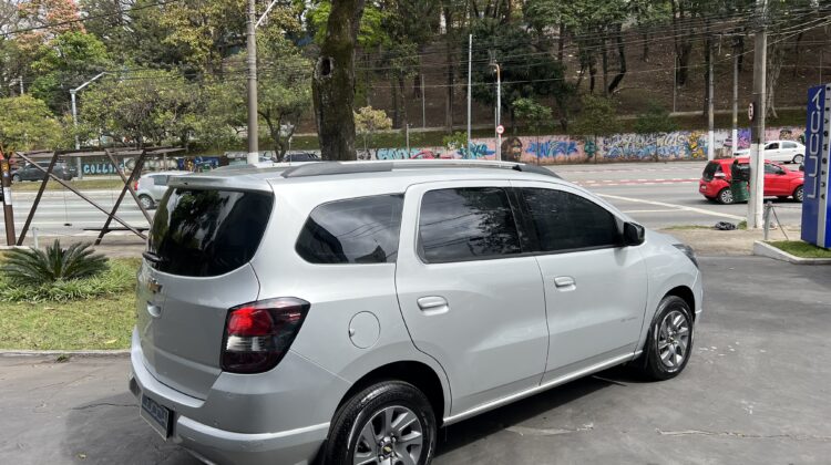 Spin Advantage 1.8 Automática 2018 Prata Flex Completa