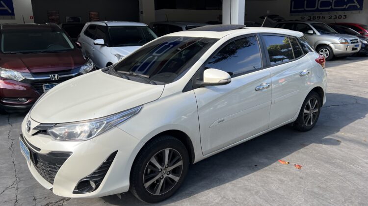 Yaris XLS 1.5 Automático CVT 2019/2020 Branco Perolizado Flex com Teto Solar
