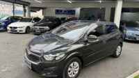 Onix 1.0 LT 2017 Cinza Flex Completo