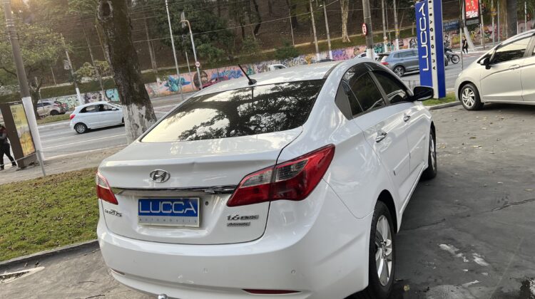 HB20S Premium 1.6 Automático 2015 Branco Flex – Top de Linha