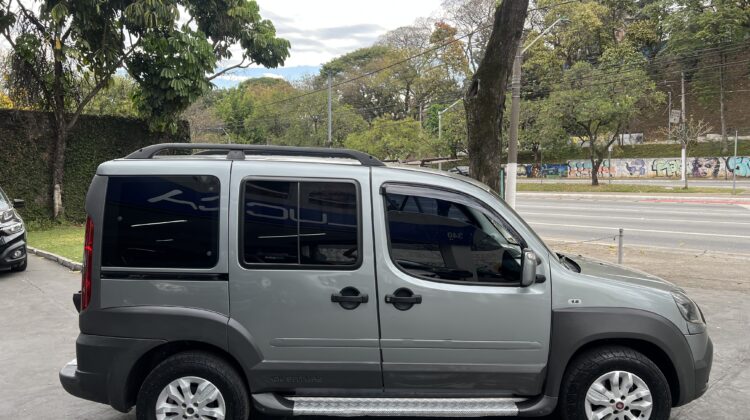 Doblo Adventure 1.8 2014 Cinza Flex Completa 6 lugares