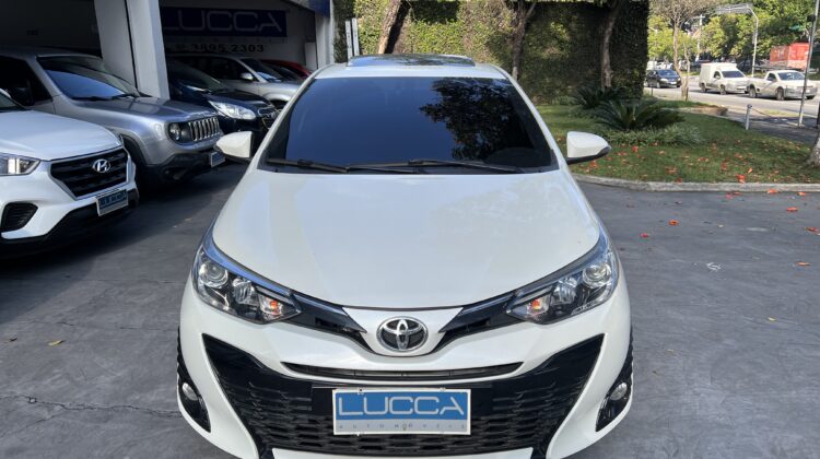 Yaris XLS 1.5 Automático CVT 2019/2020 Branco Perolizado Flex com Teto Solar