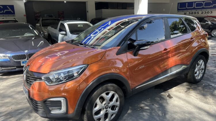 Captur Life 1.6 Automática CVT 2018/2019 Laranja Flex Completo