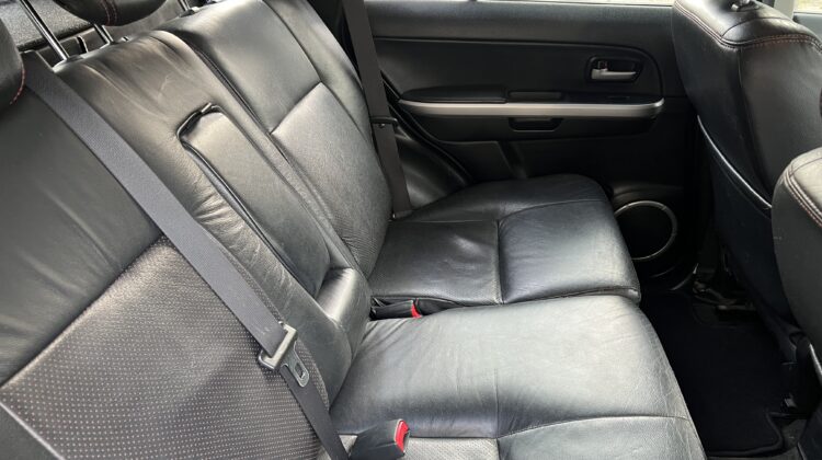 Grand Vitara 2.0 Automático 4×2 2015 Prata Completo