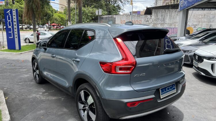 Volvo XC40 T5 2.0 Momentum AWD Aut. 2019/2020 cinza gasolina blindado