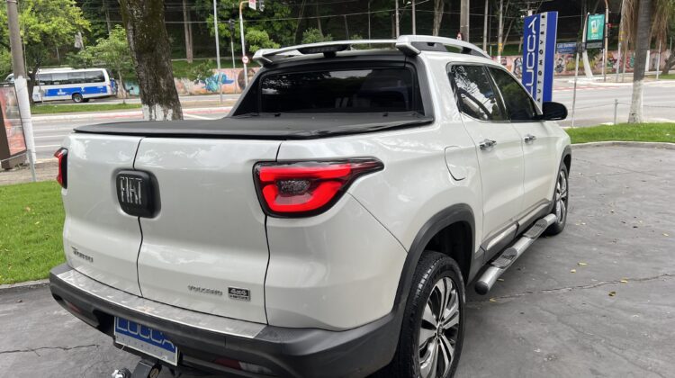 Toro Volcano 2.0 Turbo Diesel 4×4 Automática 2021/2022 Branca Completa