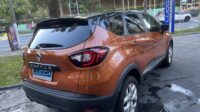 Captur Life 1.6 Automática CVT 2018/2019 Laranja Flex Completo
