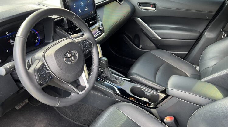 Corolla Cross XRE 2.0 Automático CVT 2023 Prata Flex Completo