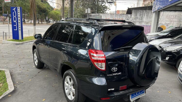 RAV4 2.4 Automática 4×2 2011 Preta Completa