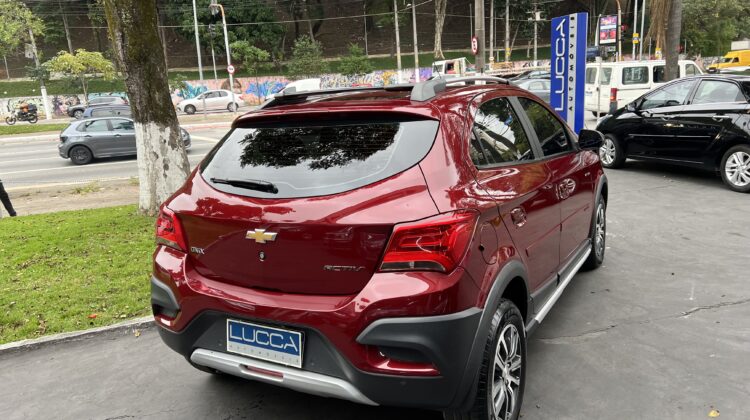 Onix Active 1.4 Automático 2018 Vermelho Flex Completo