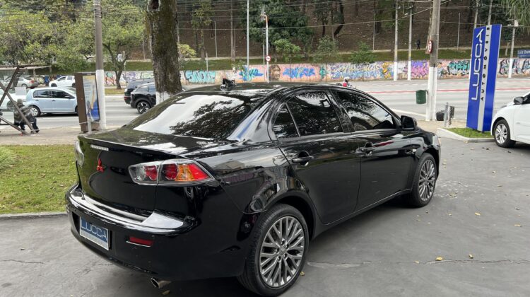 Lancer HL-T 2.0 Automático CVT 2019 Preto Completo