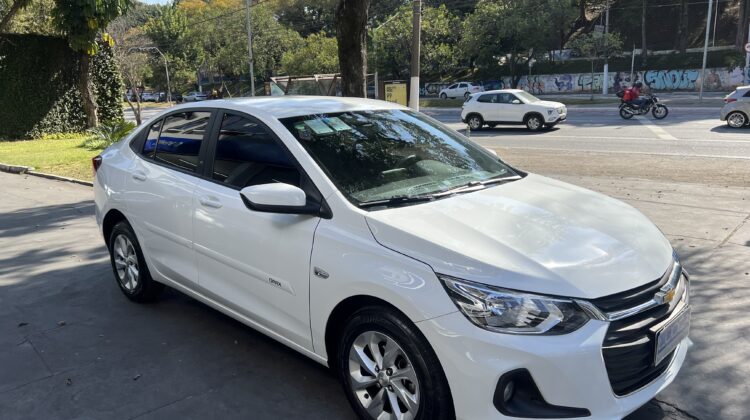 Onix Plus LT 1.0 Turbo 2022 Branco Flex Completo