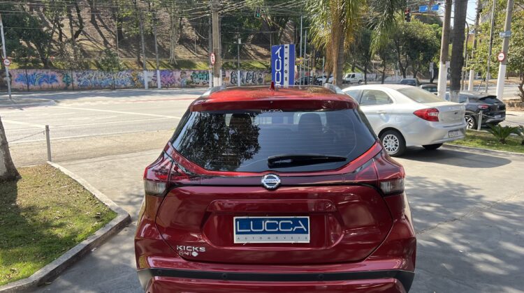 Kicks Sense 1.6 Automático CVT 2022 Vermelho Flex Completo