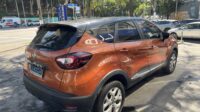 Captur Life 1.6 Automática CVT 2018/2019 Laranja Flex Completo