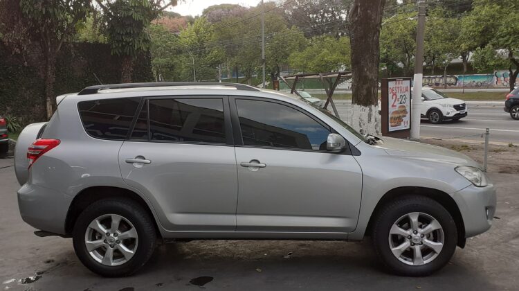 RAV4 2.4 AUTOMÁTICA 4X2 2011 PRATA