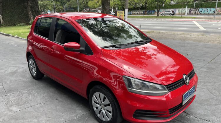 Fox 1.0 Trendline 2014/2015 Vermelho Flex Completo