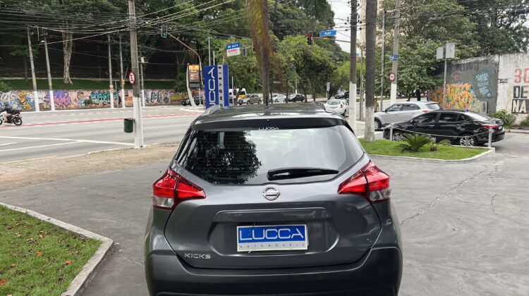 Kicks S 1.6 Automático CVT 2019/2019 Cinza Flex Completo