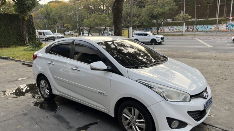 HB20S Premium 1.6 Automático 2015 Branco Flex – Top de Linha