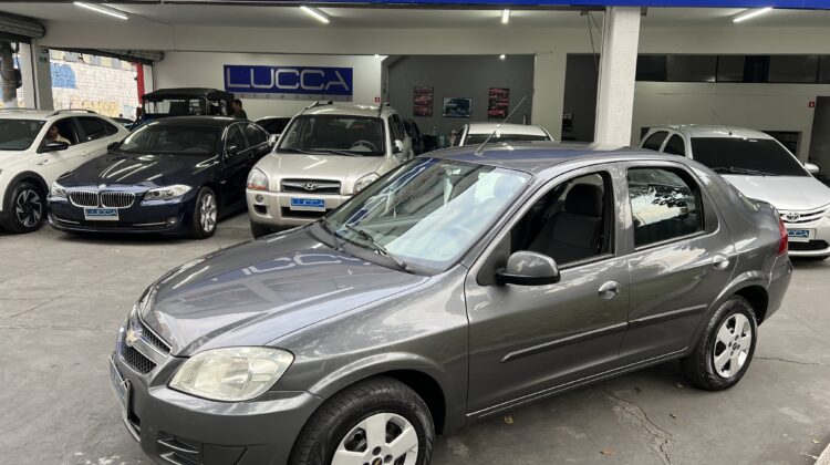 Prisma 1.4 LT 2012 Cinza Flex
