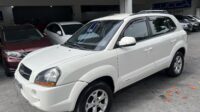 Tucson GLS 2.0 Automática 2014/2015 Branca Flex Completa