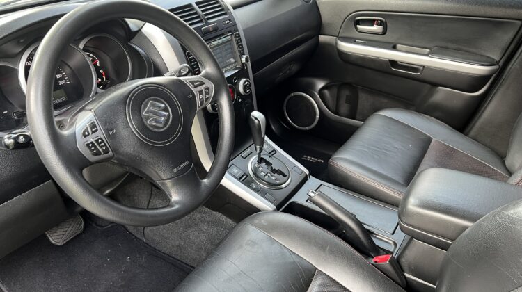Grand Vitara 2.0 Automático 4×2 2015 Prata Completo