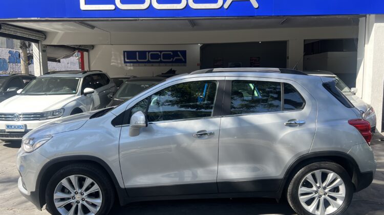 Tracker Premier 1.4 Turbo Automático 2018 Prata Flex com teto solar – Top de linha