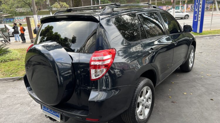 RAV4 2.4 Automática 4×2 2011 Preta Completa