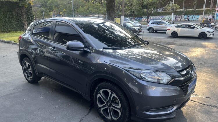 HR-V LX 1.8 Automático CVT 2017 Cinza Flex Completo
