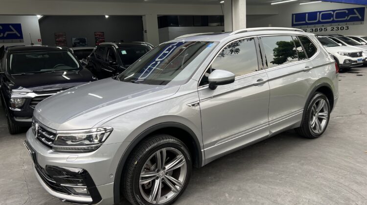 Tiguan R-Line 2.0 350 TSI 4motion Aut. 2021 Prata com teto solar