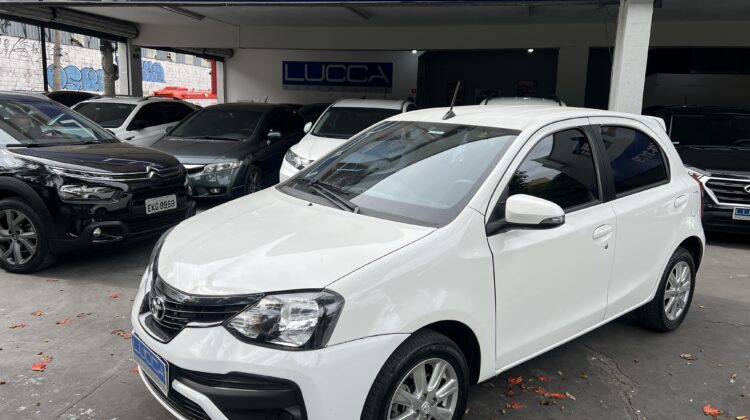 Etios X-Plus 1.5 Automático 2020/2021 Branco Flex Completo