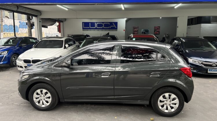 Onix 1.0 LT 2017 Cinza Flex Completo