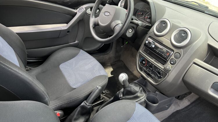 KA 1.0 2013 Preto Flex Completo