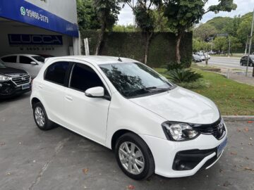 Etios X-Plus 1.5 Automático 2020/2021 Branco Flex Completo