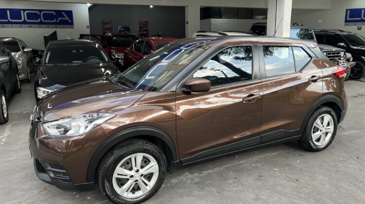 Kicks Active 1.6 Automático CVT 2021 Marrom Flex Completo