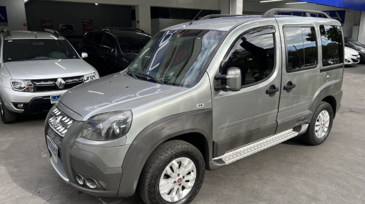 Doblo Adventure 1.8 2014 Cinza Flex Completa 6 lugares