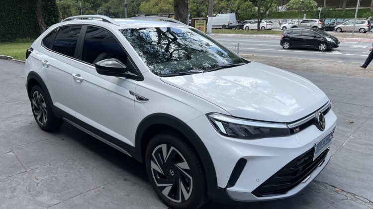 Nivus Highline 1.0 200 TSI Automático 2026 Branco Flex Completo