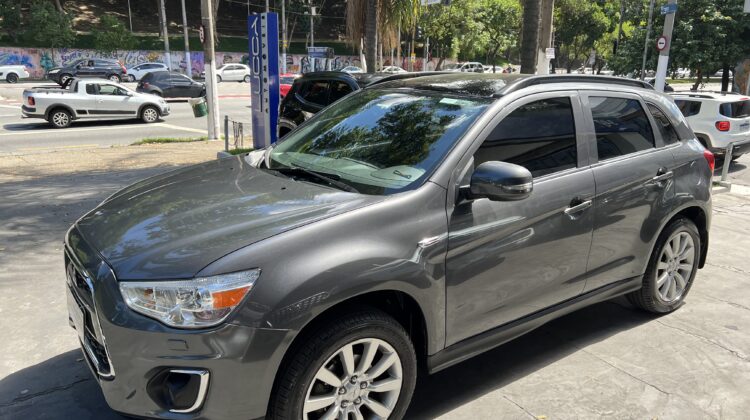 ASX 2.0 AWD Automático CVT 2014/2015 Cinza com teto panorâmico