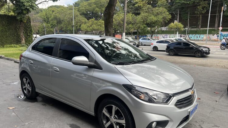 Onix LTZ 1.4 Automático 2018 Prata Flex Completo