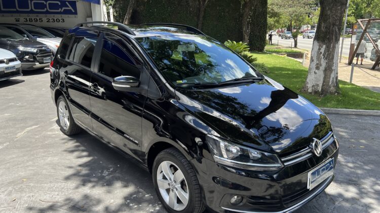 Spacefox 1.6 Comfortline 2018 Preta Flex Completa