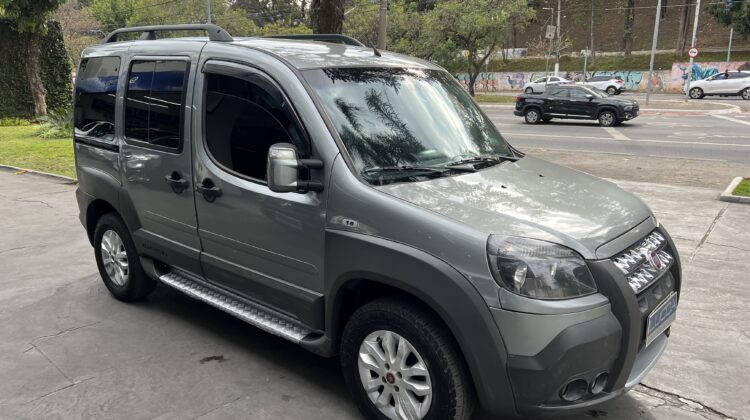Doblo Adventure 1.8 2014 Cinza Flex Completa 6 lugares