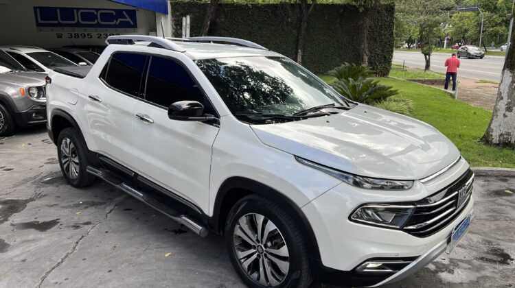 Toro Volcano 2.0 Turbo Diesel 4×4 Automática 2021/2022 Branca Completa