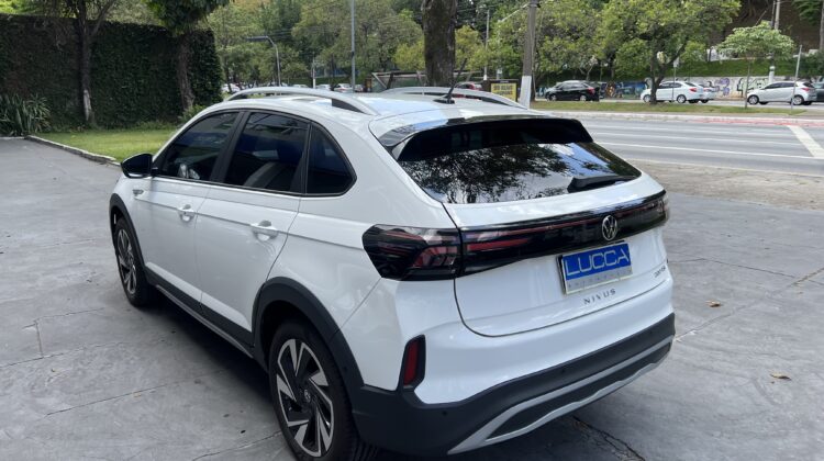 Nivus Highline 1.0 200 TSI Automático 2026 Branco Flex Completo