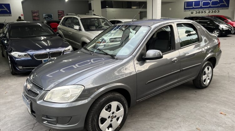 Prisma 1.4 LT 2012 Cinza Flex