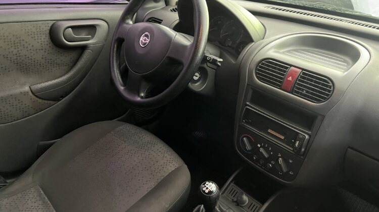 Corsa 1.0 Joy 2009 Preto Flex