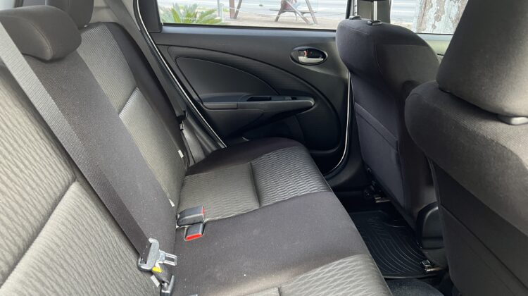 Etios X-Plus 1.5 Automático 2020/2021 Branco Flex Completo