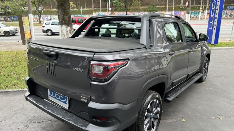 Strada Ultra Cabine Dupla 1.0 T200 Automática Cinza Flex – Top de linha