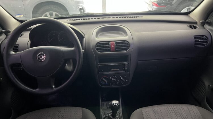 Corsa 1.0 Joy 2009 Preto Flex