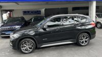 BMW X1 2.0 Turbo X-Line Activeflex Sdrive Aut. 2018 preto com teto solar