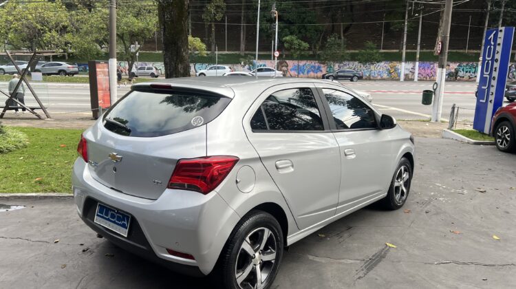 Onix LTZ 1.4 Automático 2018 Prata Flex Completo